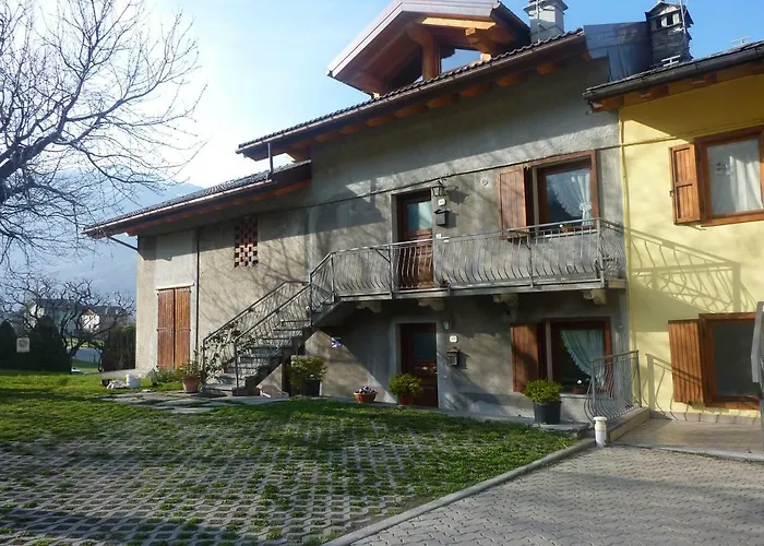 La Maison De Papagran Cir Charvensod-0007 Ferienhaus Aosta